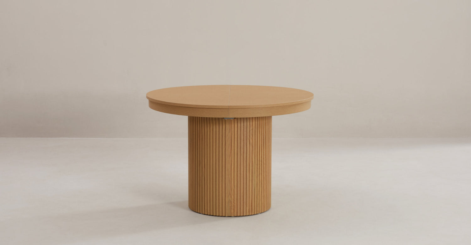 Round and Oval Tables