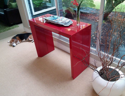 Junior-Giant-Edge-in-Red-Gloss-extendable-console-table