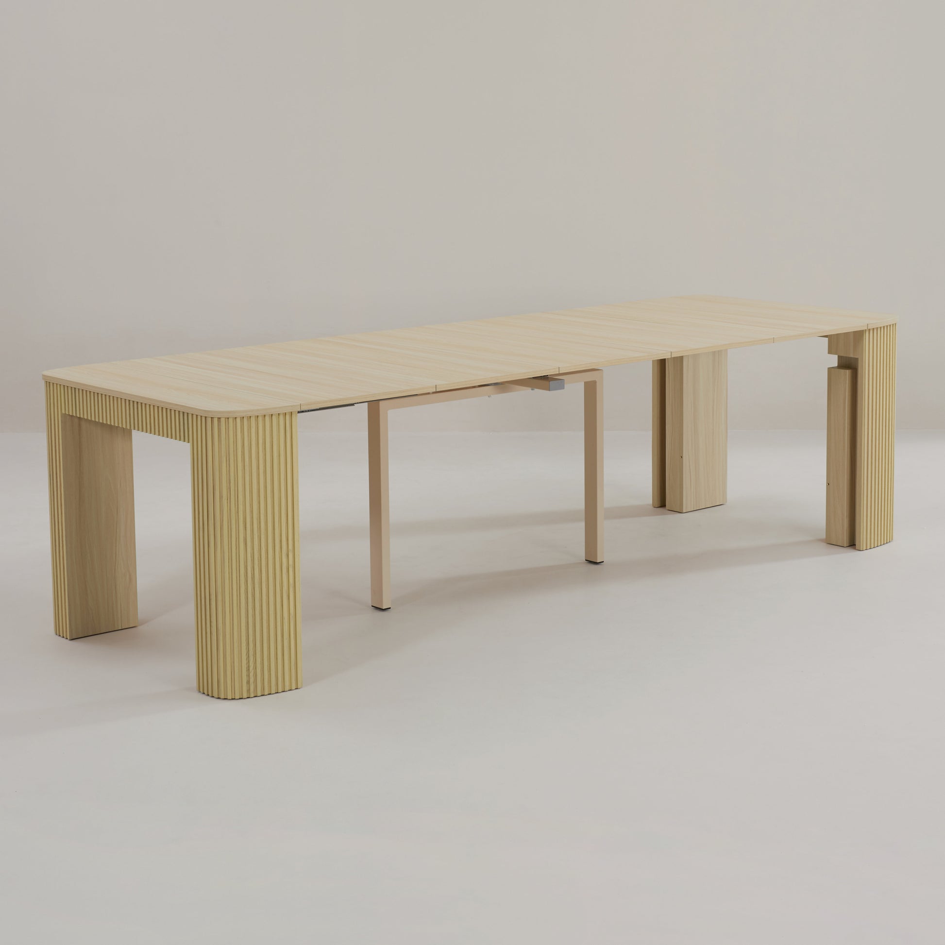 Junior Giant Curve in Oak wood extended to seat 12