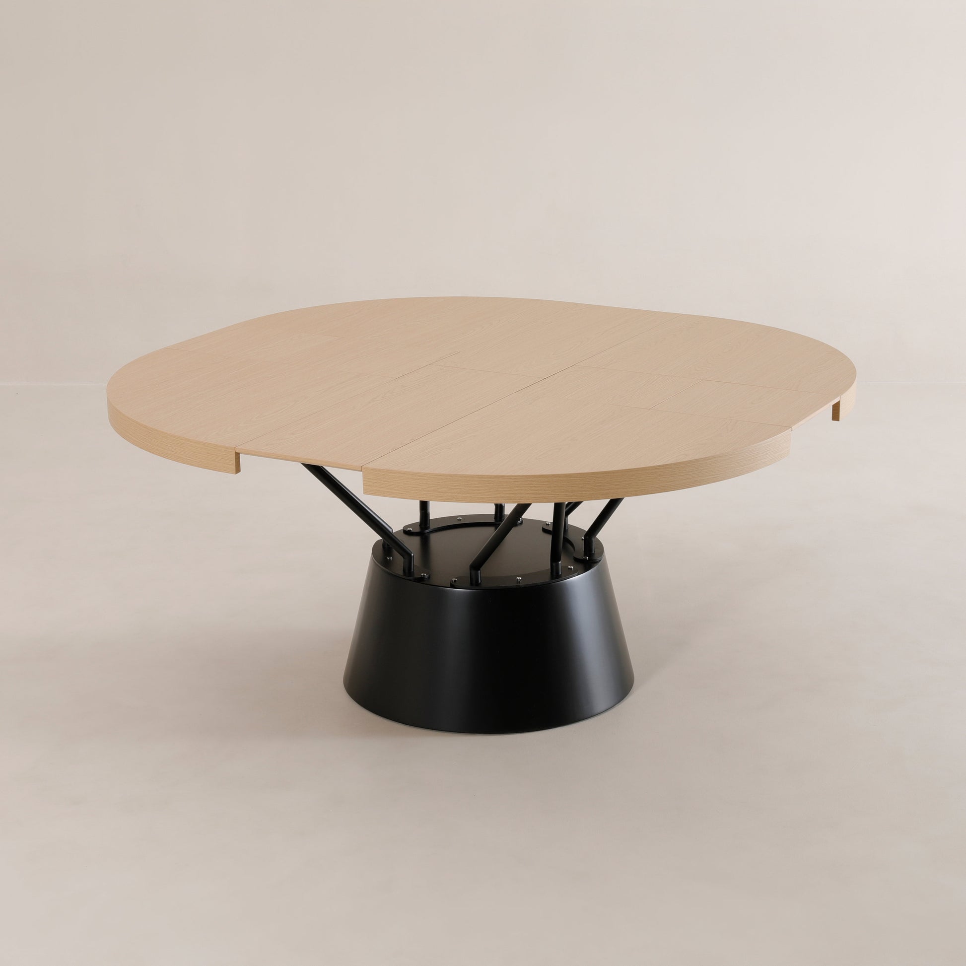 Radial circular expanded pedestal table | Champagne Ash