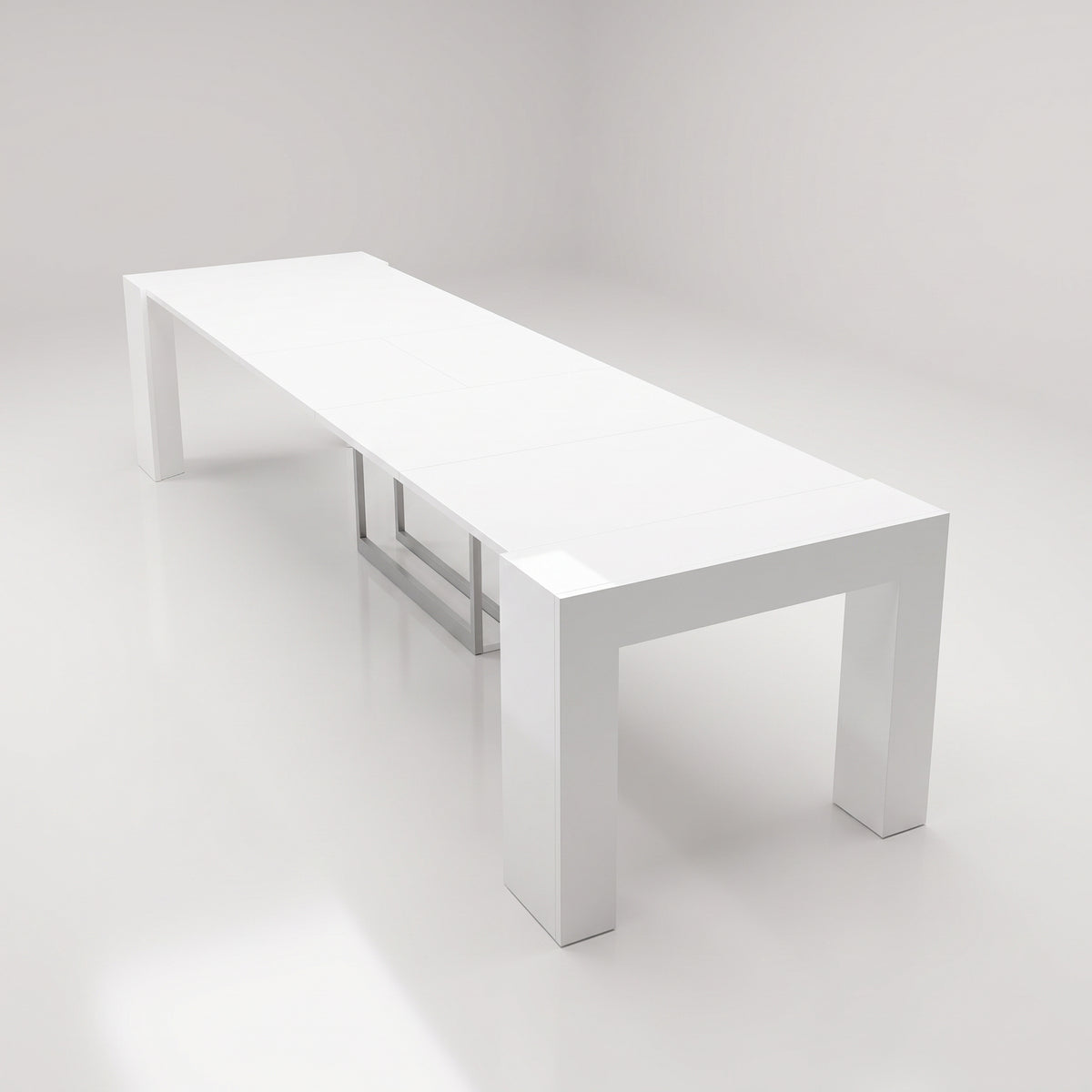 cubist table extended to maximum dinner length | Glossy White