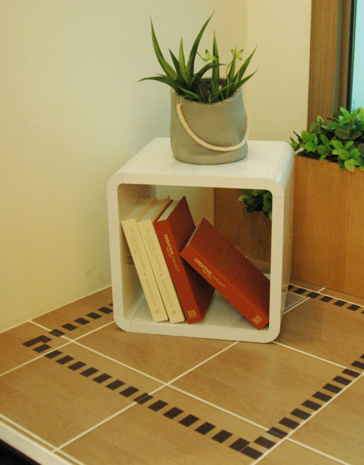 Modular-cube-shelf-2121-in-white-bookcase
