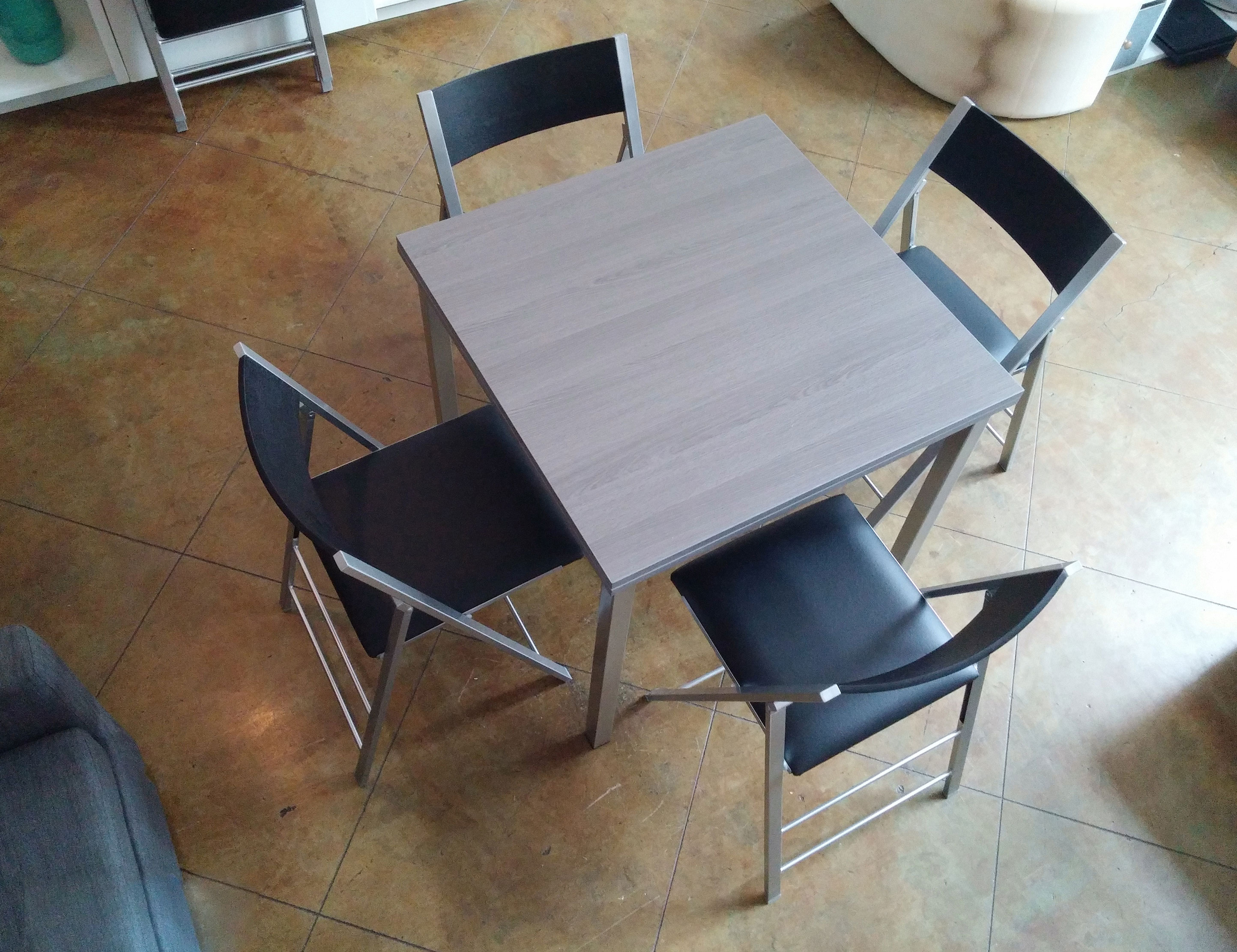 Converting Echo Square Table With 4 Black Folding Chairs 1 