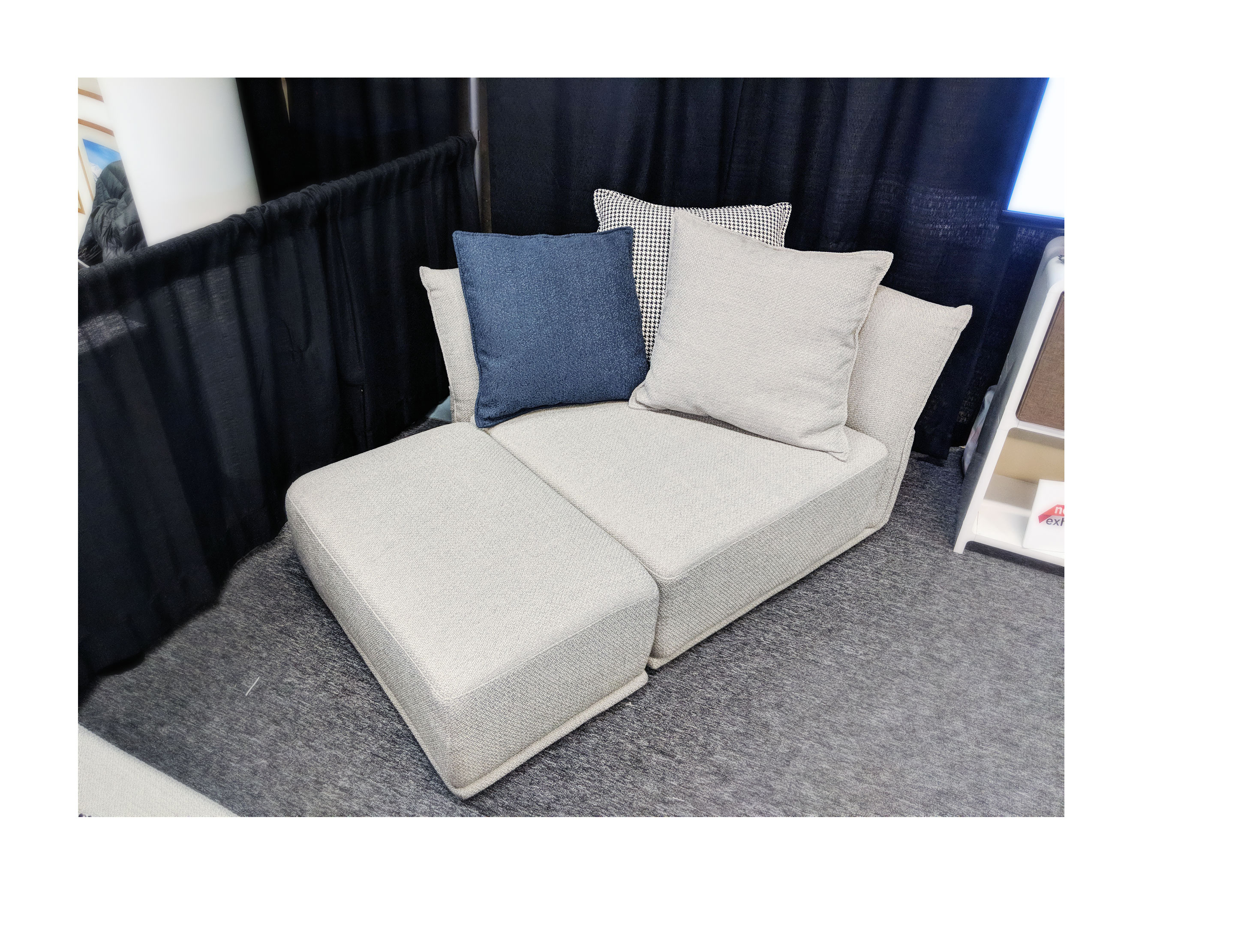 https://expandfurniture.com/wp-content/uploads/2018/03/harmony-mini-ottoman-add-on-put-next-to-sofa-1.jpg