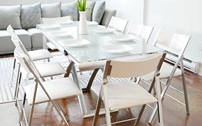 White Expandable Space-Saving Dinner Table And Chairs For Sale In Washington