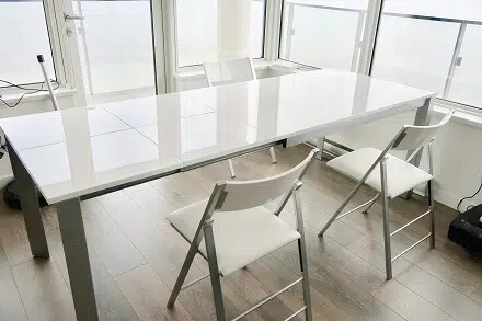  High-Quality White Expandable Table And Chairs For Sale In Atlanta
