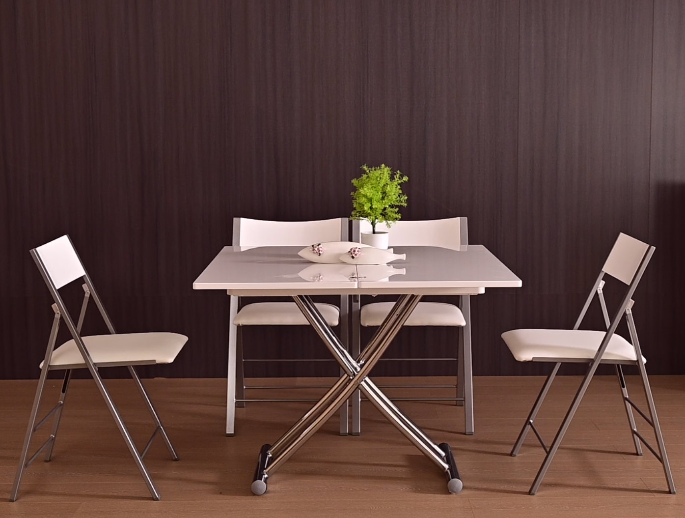 Coffee transforming table doubles in size and expandable
